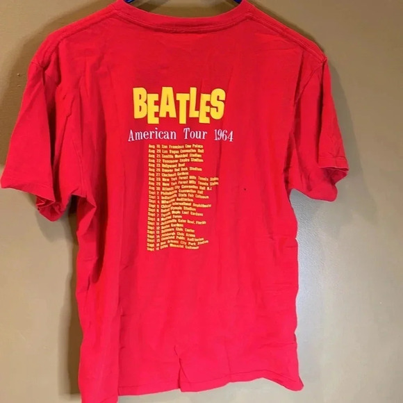 Beatles American Tour 1964 Red Shirt Vintage MED Short Sleeve - Picture 2 of 7